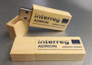 chiavetta usb effetto legno